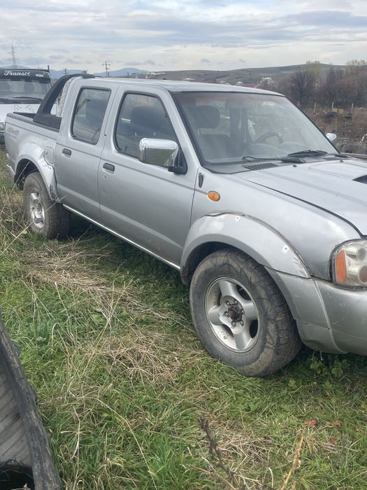 Vand nissan navara.