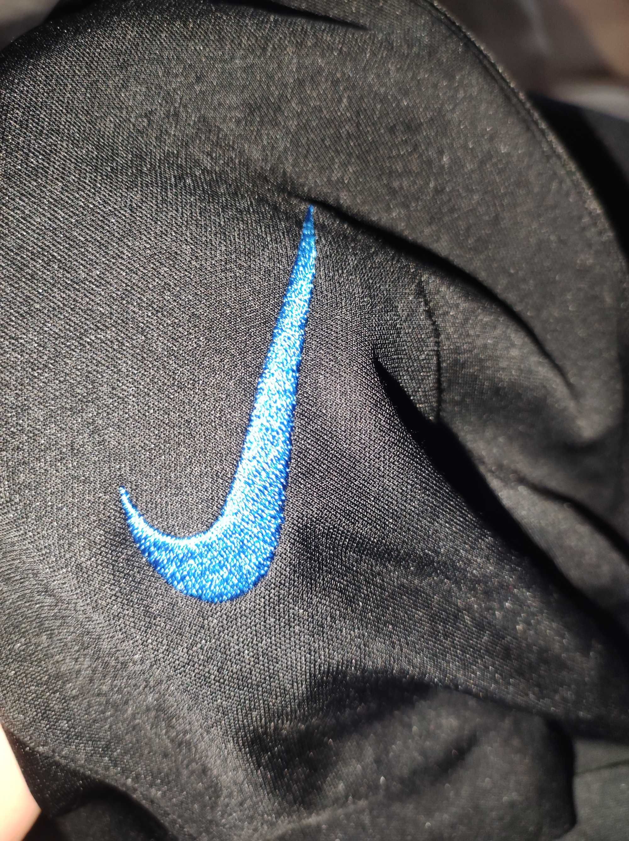 Оригинален Барселона nike екип (12-13години)