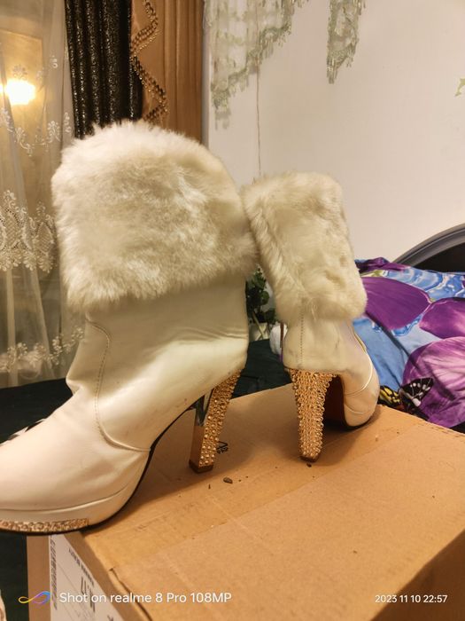 Botine cizmulițe cu blana 37