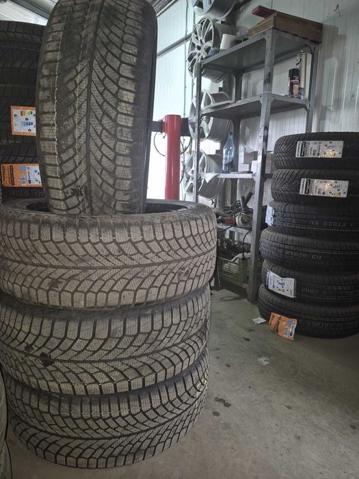 Vând anvelope noi de iarnă Viking 255/50 R19 – dimensiune greșită.