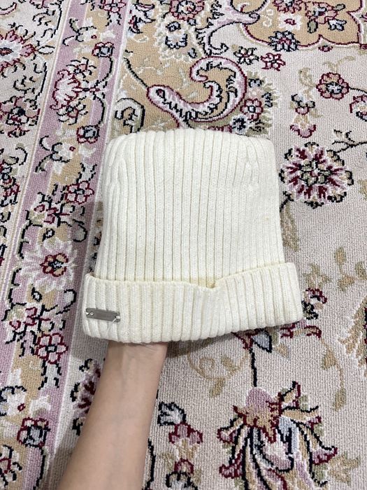 Продам зимнюю шапку