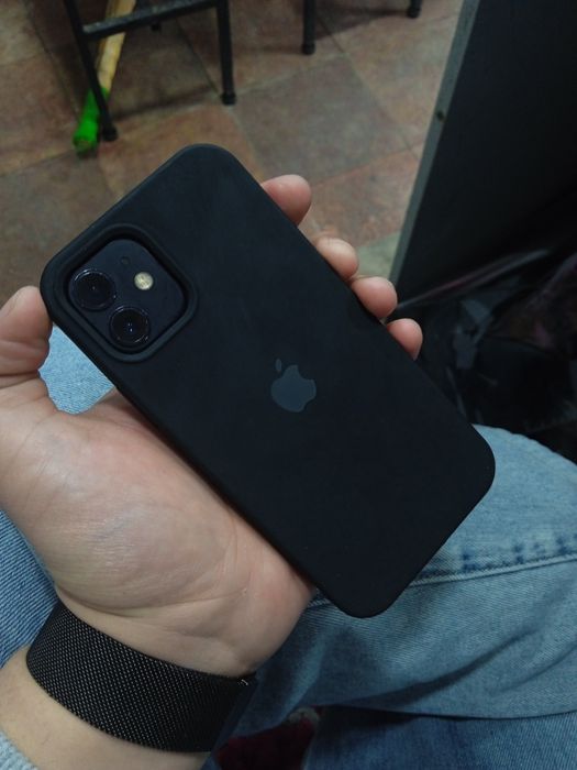 айфон 12  64/79%