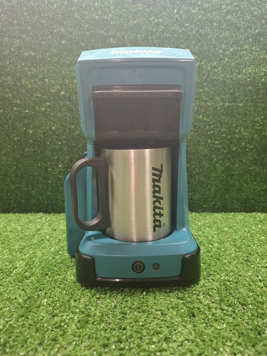 Кафемашина на Makita DCM501 за мляно кафе
