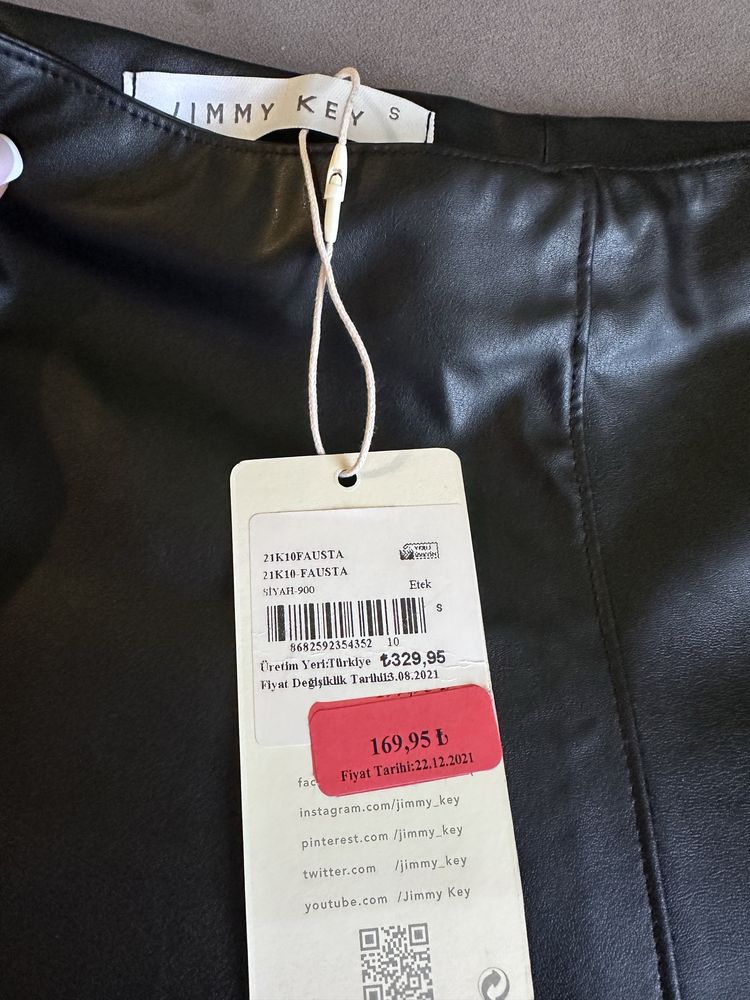 Guess, Calvin Klein