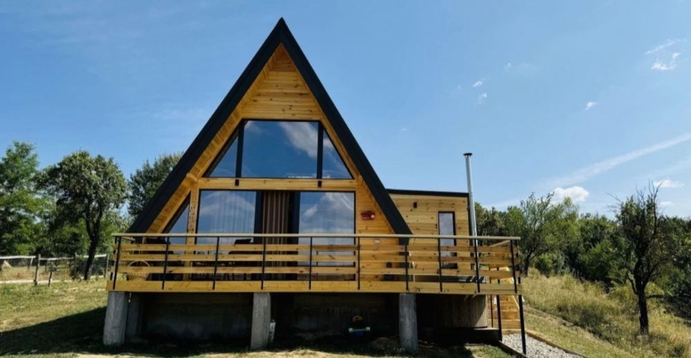 Cabane A-frem din lemn