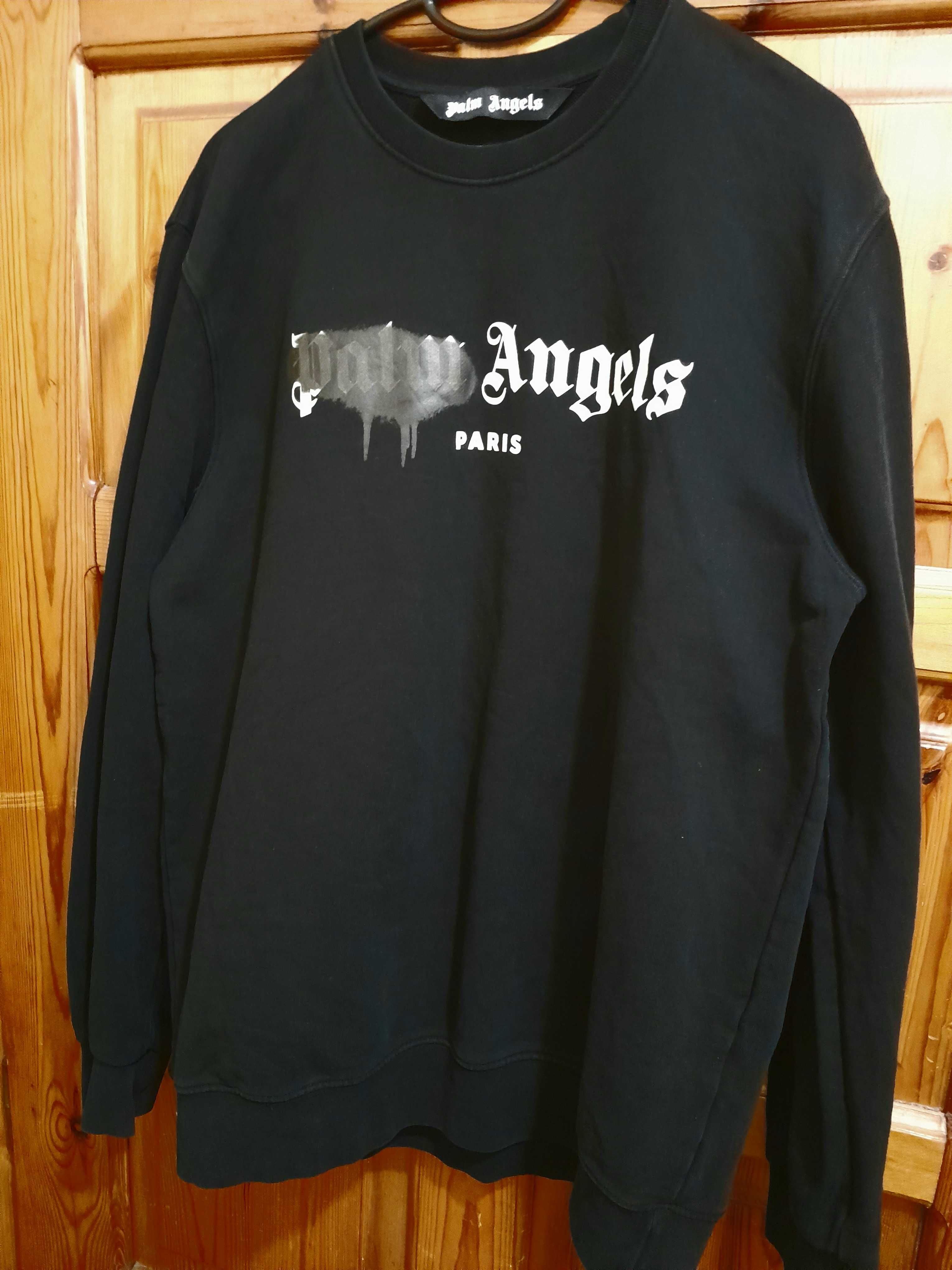 Продавам оригинален Palm Angels sprayed logo sweater