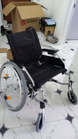 Продам инвалидная коляска новая в упаковке