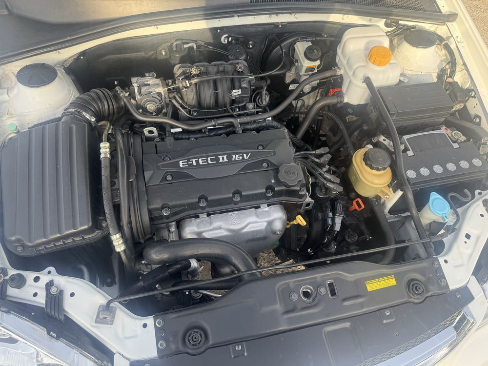 Lacetti 2013 yil 1.6 avtomat toza