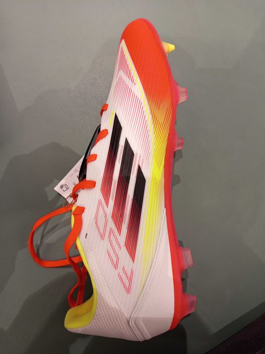 Бутонки Адидас/Adidas