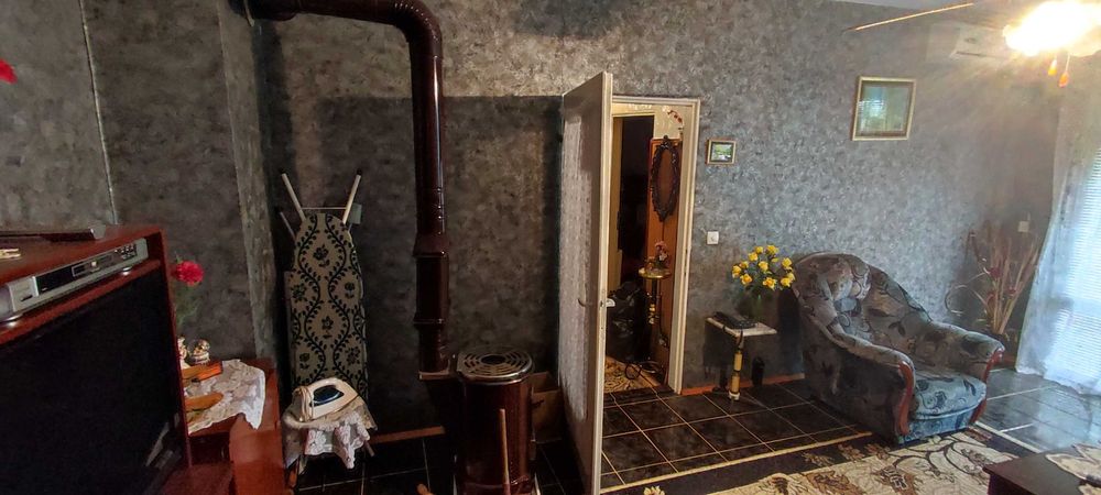 Продава се Четиристаен апартамент в с. Гложене, Област Враца - 76 кв.м за 869 €/кв.м - Снимка #2