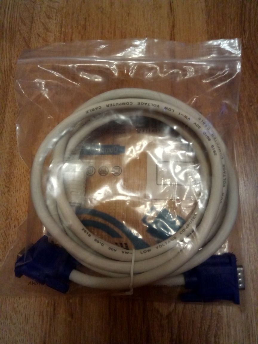 Cablu VGA, 3 m, Nou!