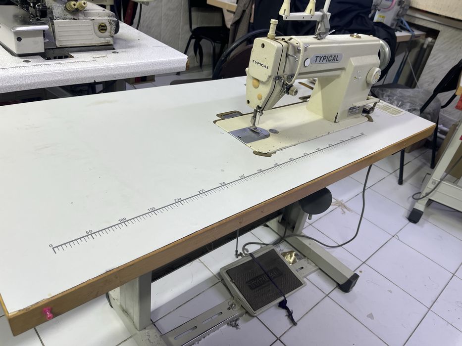 Промышленная швейная машинка