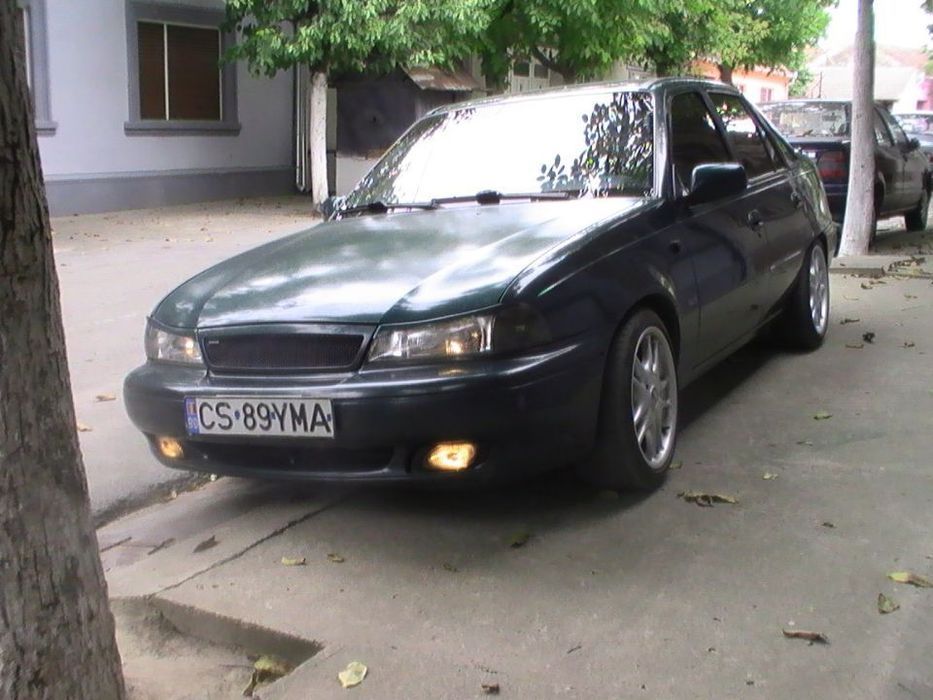 pleoape faruri cielo