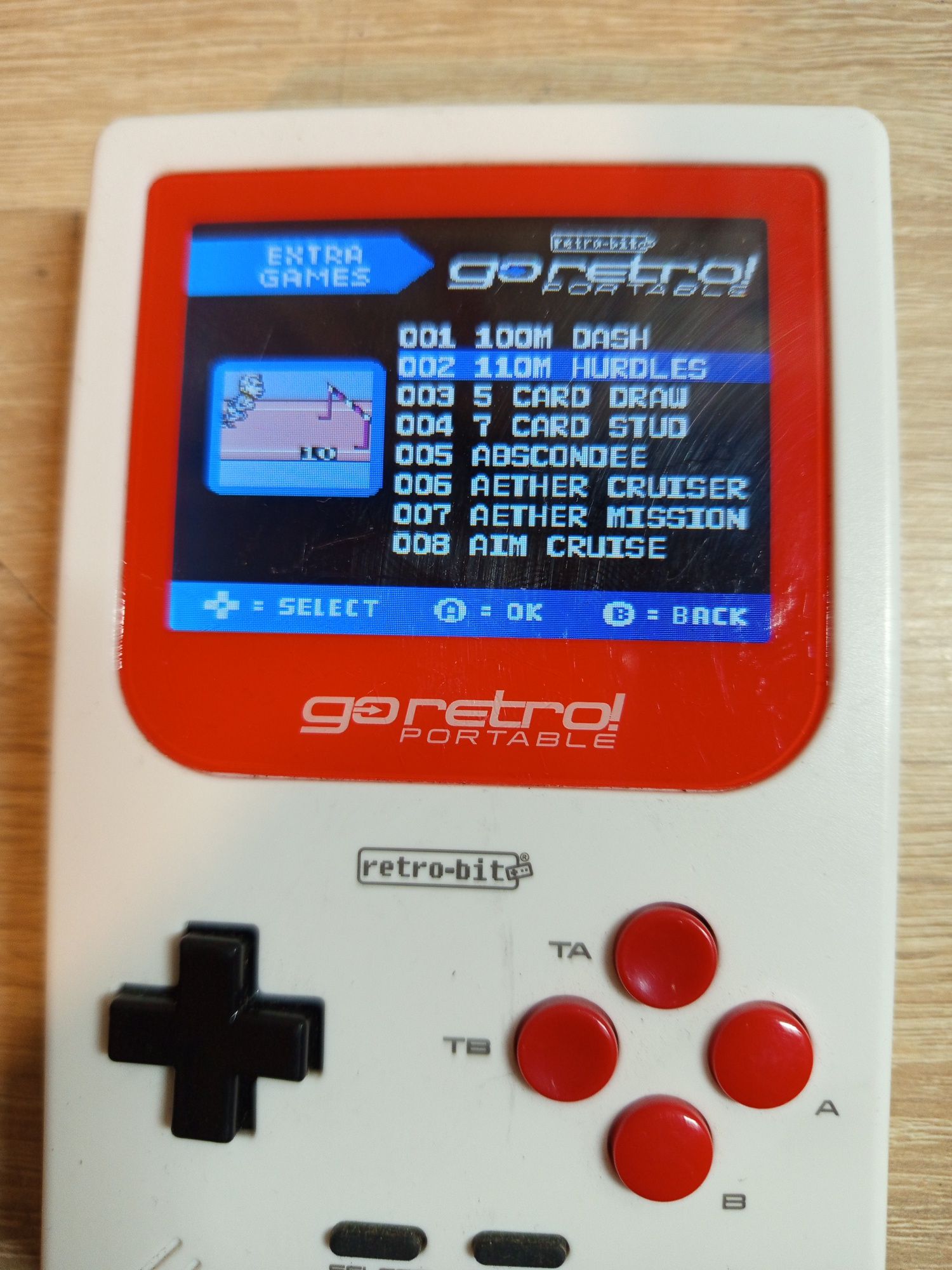 Портативна конзола"Retro-bit"goretro(250,класически игри)