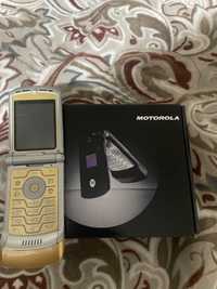 Продам Легендарную Motorola  v3 gold