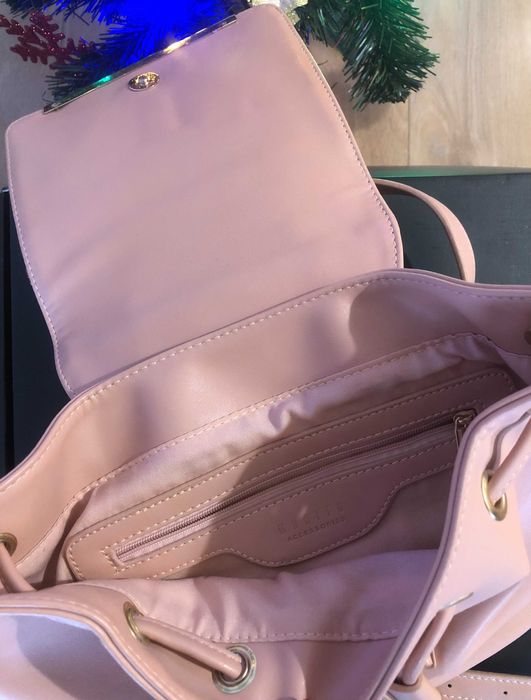 Розова чанта тип раничка Mohito