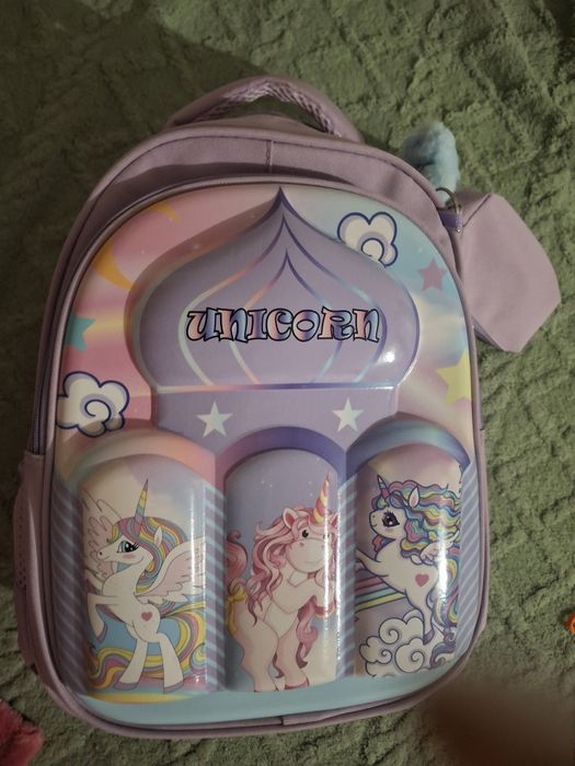 Продам сумку портфель в школу