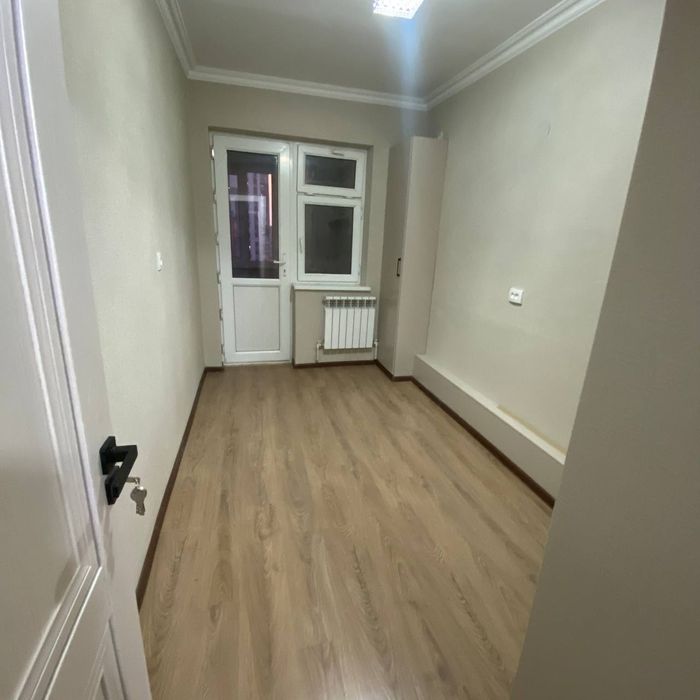 Srochna sotiladi 9 xudud 2xona 7etaj