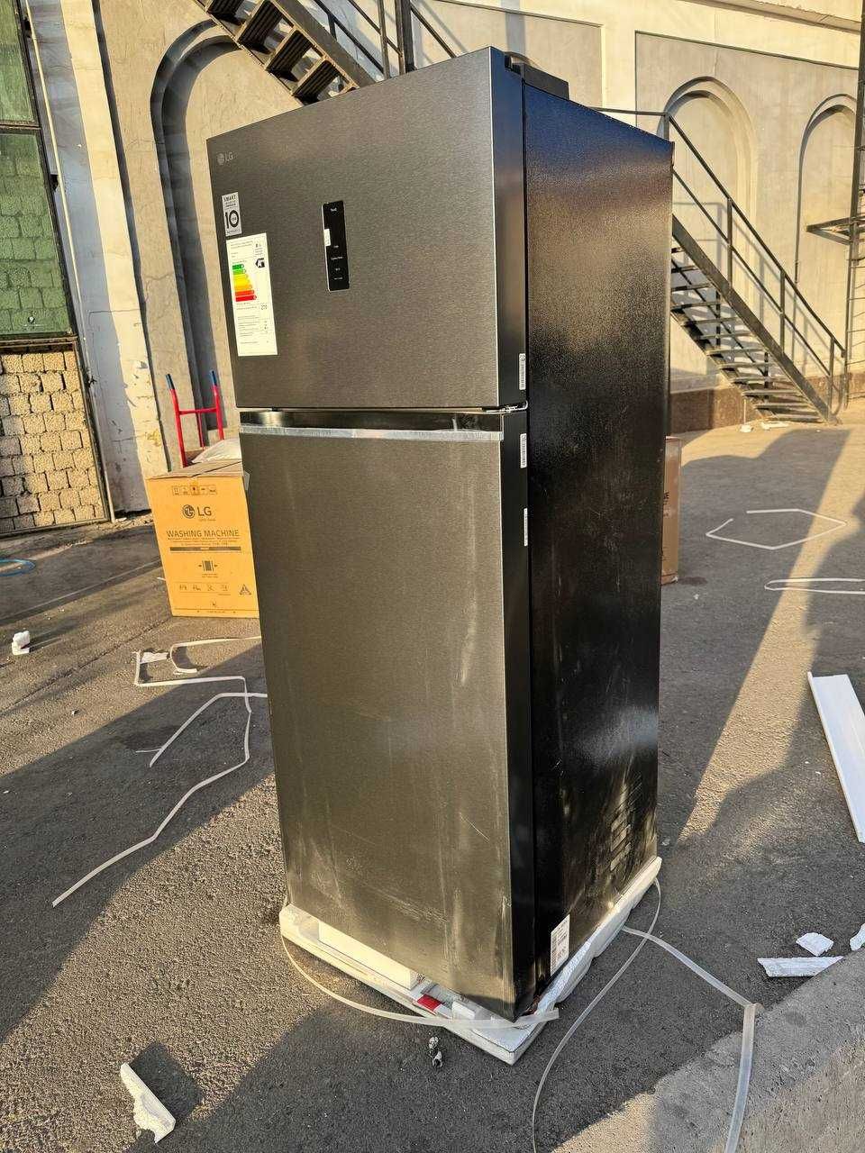 Холодильник LG GN-B452SKBK 461 л Smart Inverter DoorCooling+ Wi-Fi