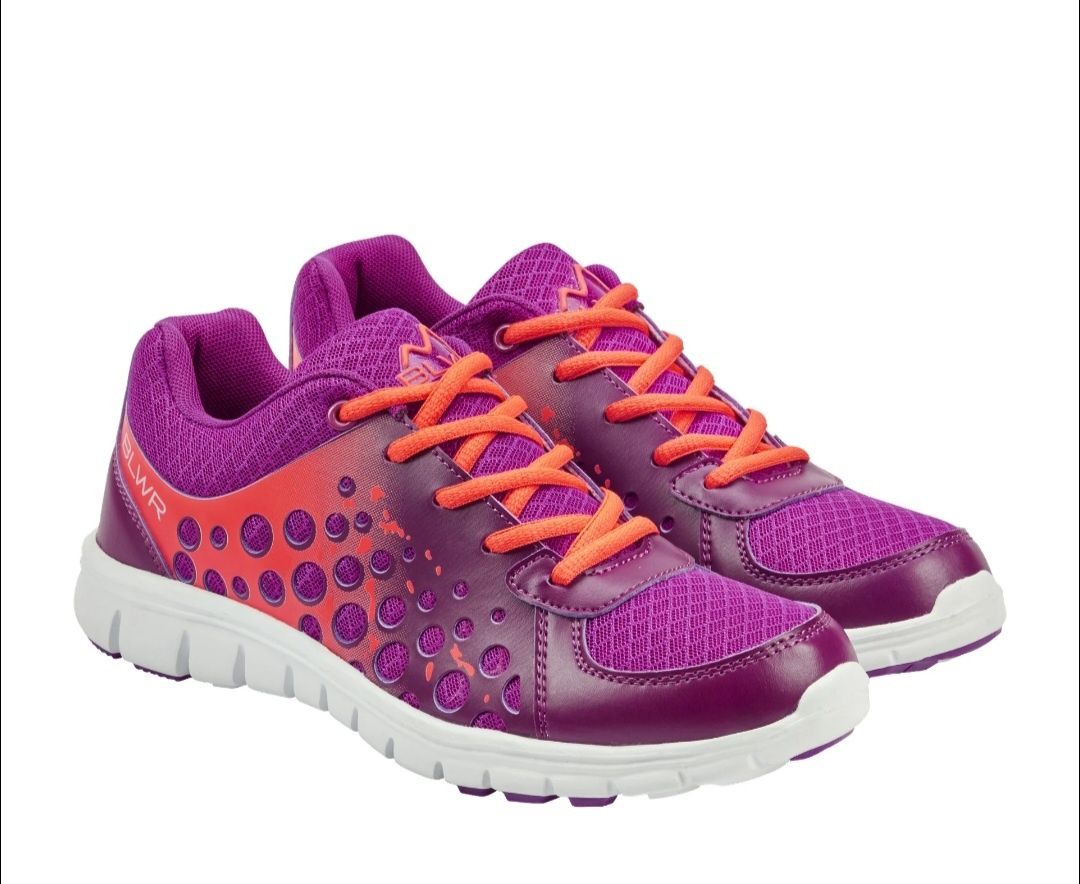 Дамски маратонки Nike и BLVR