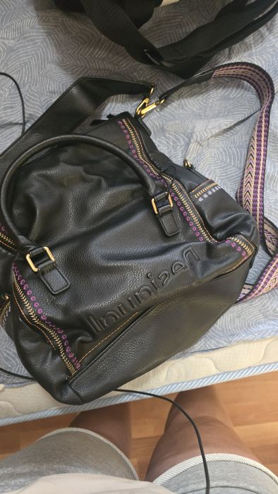 Disigual чанта черна