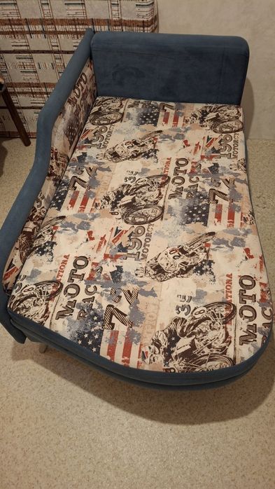 Продам детские диваны