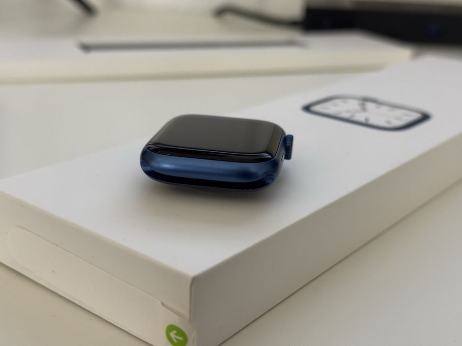 Apple Watch Series 7 Blue 45mm Cellular + GPS