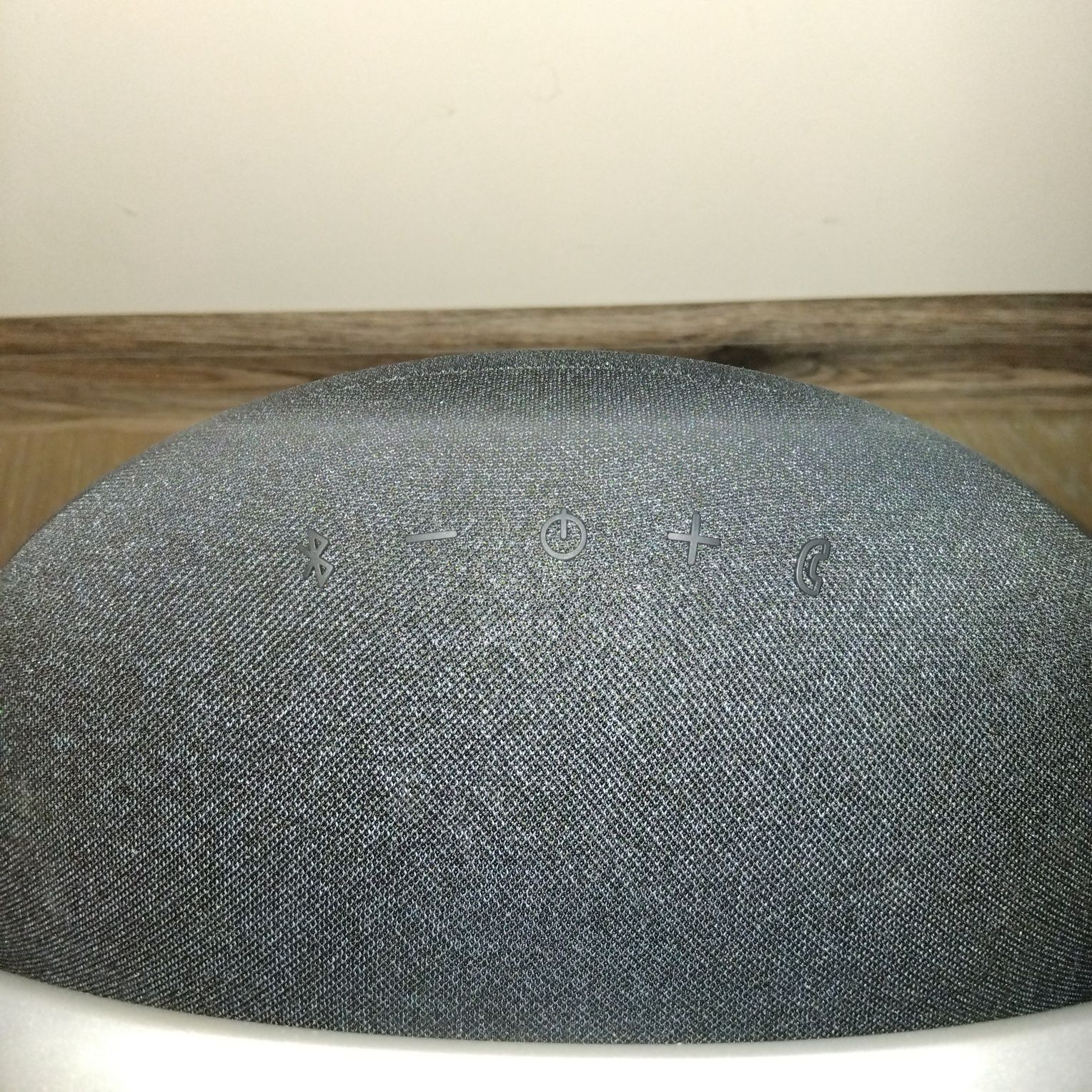 Harman Kardon onyx studio 8