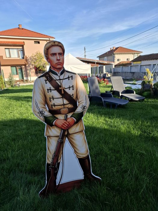 Изработка на декори , табели  по поръчка