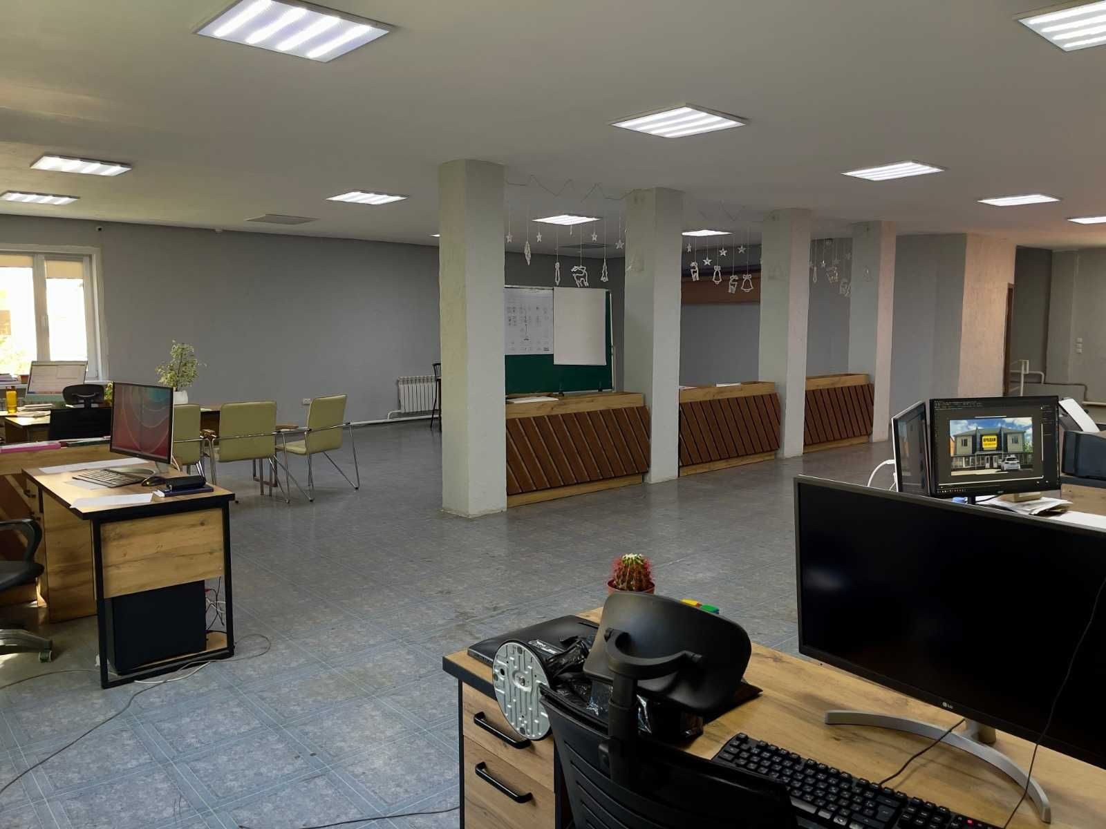 Продаётся двухэтажное коммерческое помещение в районе Жас Оркен