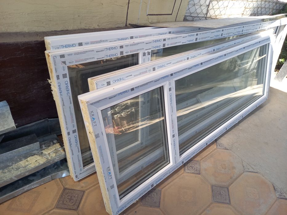 Пластик есік   сатылады бағасына келісеміз.  Продается пласт