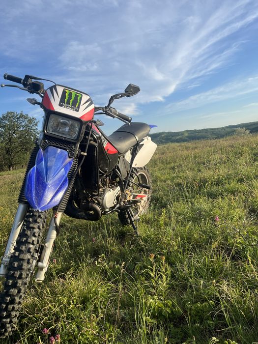 Yamaha dt 125 r cross