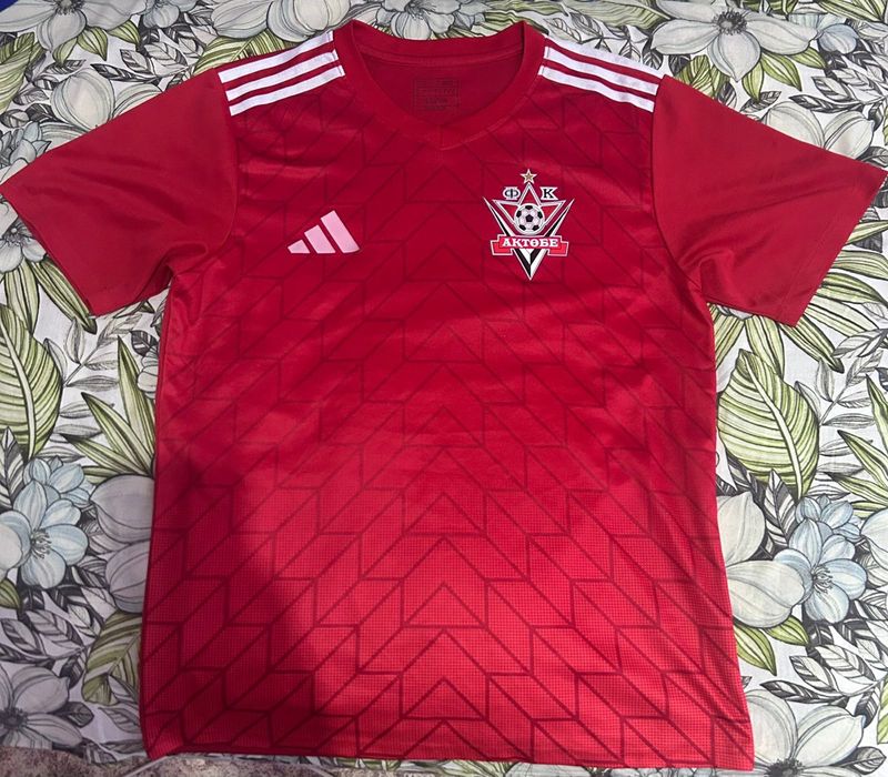 Продаю футболку ФК АКТОБЕ