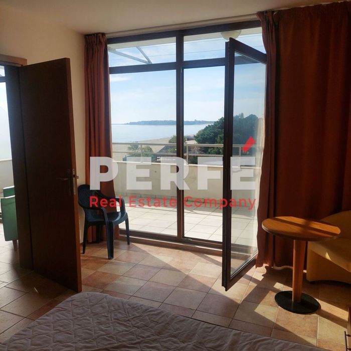 Продава се Двустаен апартамент в к.к. Слънчев бряг - 80 кв.м за 1375 €/кв.м - Снимка #2