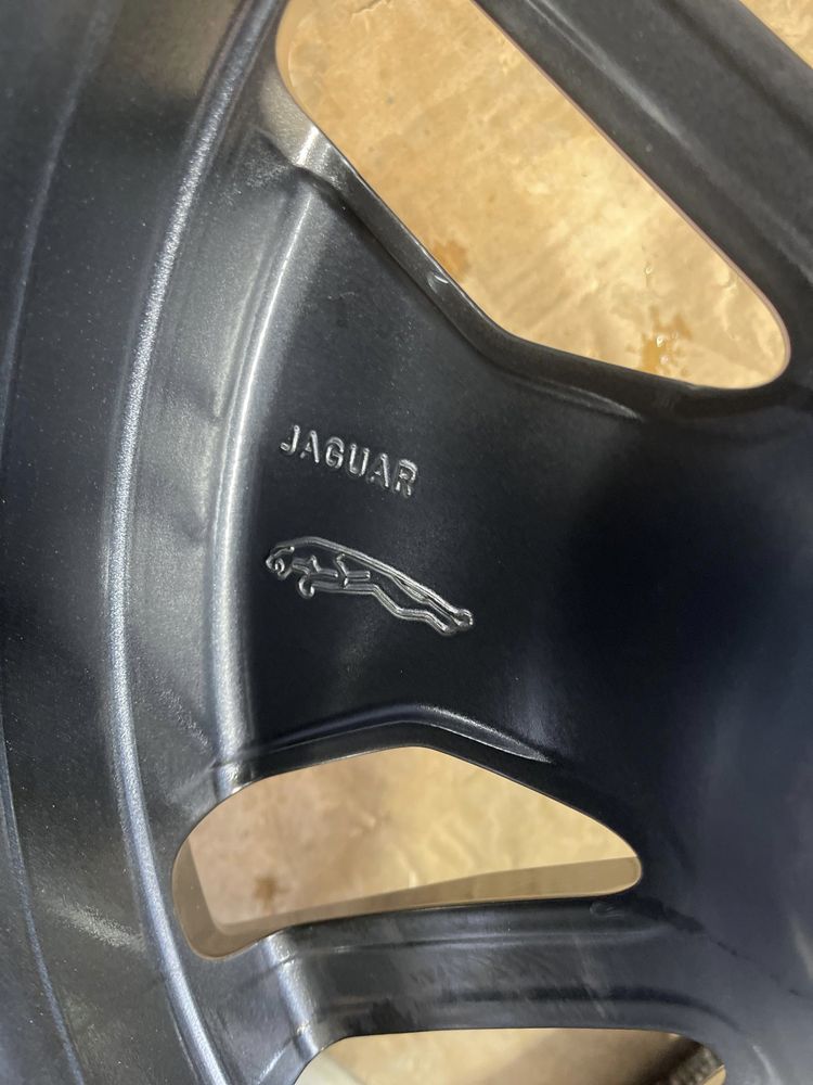 Jante Jaguar 18 I-Pace E-Pace FACTURA senzori 235/65R18 Iarna DOT2420