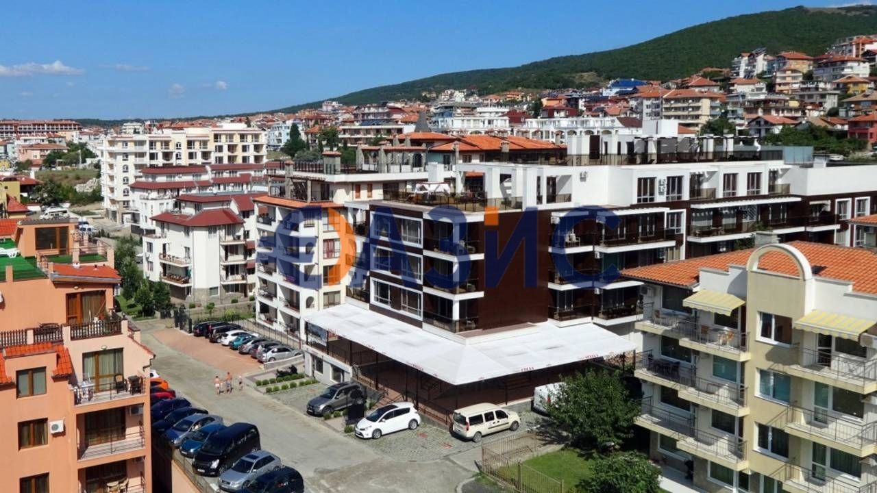 Продава се Двустаен апартамент в Свети Влас - 69 кв.м за 1435 €/кв.м - Снимка #12