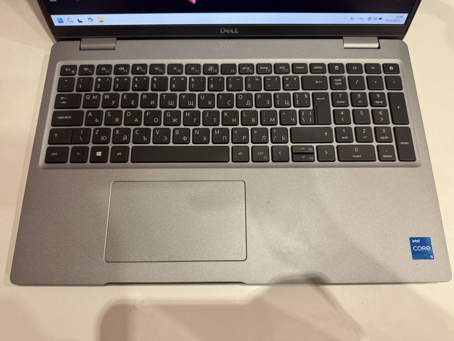 Лаптоп dell latitude 5520 Intel core I5  16 Ram 512 SSD
