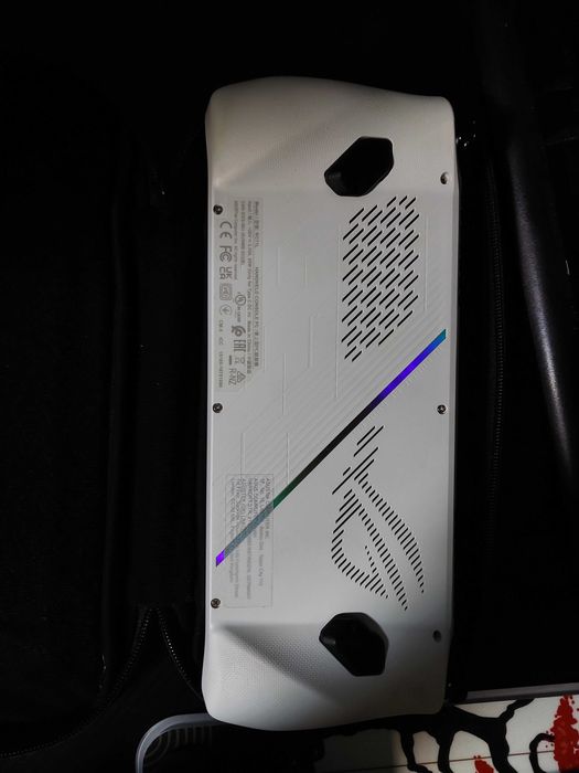 Конзола Asus ROG Ally