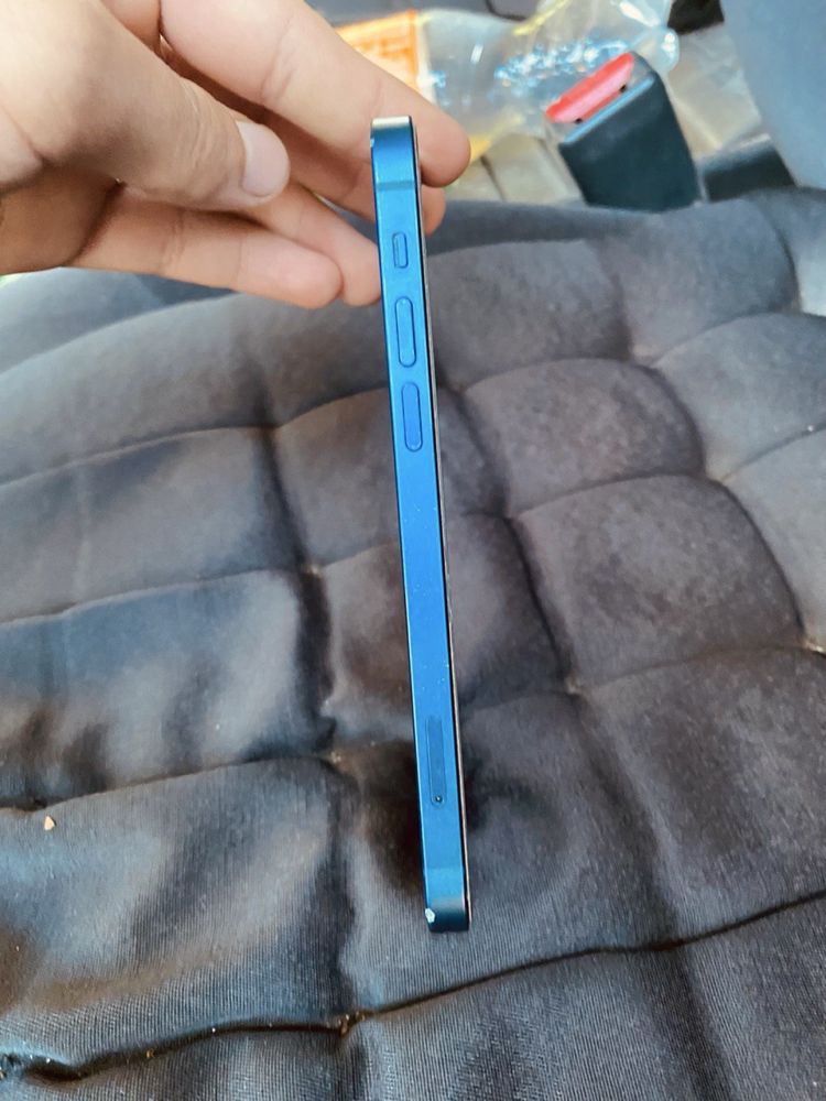 Iphone 12 продается