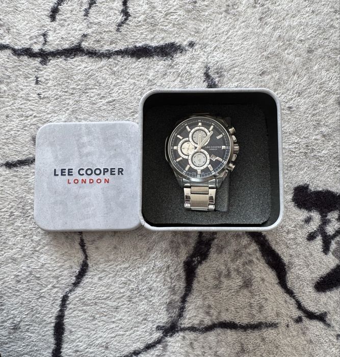 Часовници Lee Cooper чисто нови с гаранция