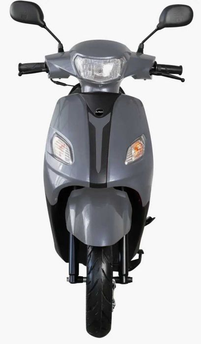 Scuter 49 cc, pe benzina
