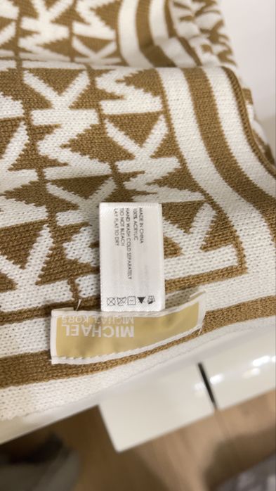 Набор шапка и шарф MK