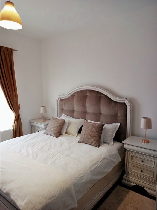 Închiriez vila in Oradea