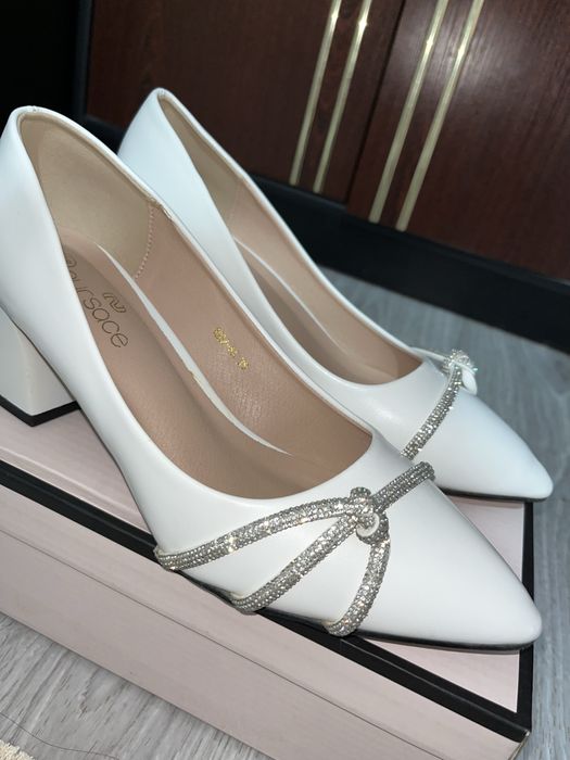 Женские туфли обувь классика