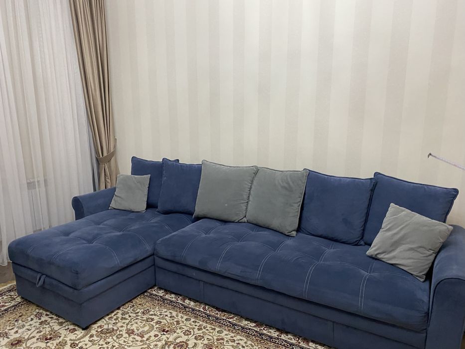 Диван угловой в хорошем состоянии