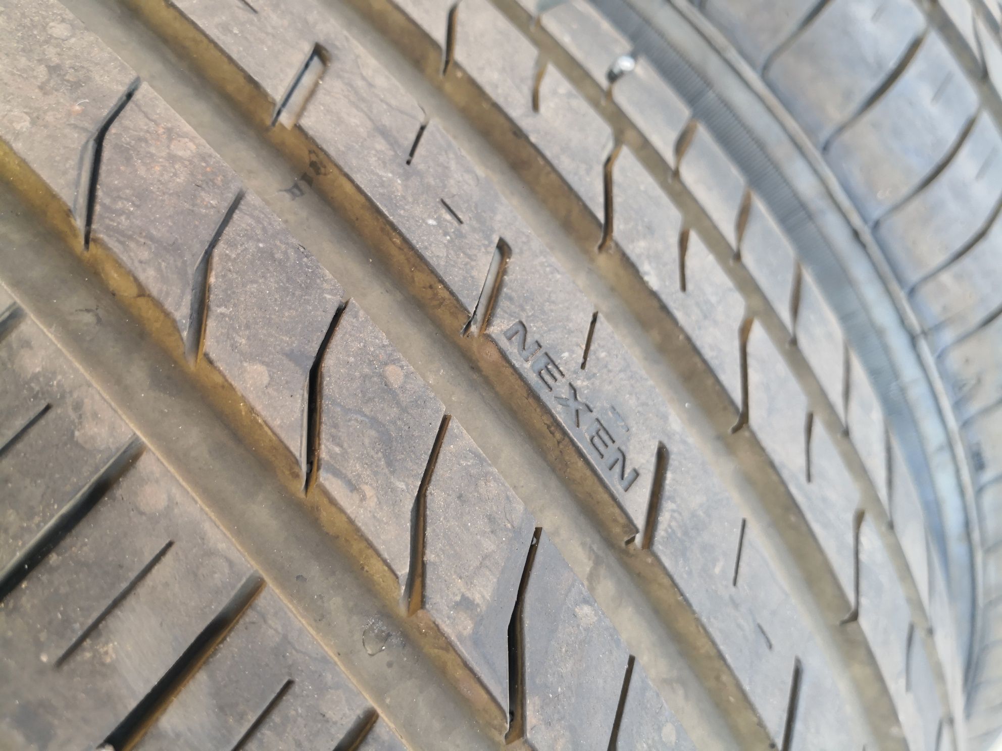 215 55 16 цола гуми като нови nexen dot 24