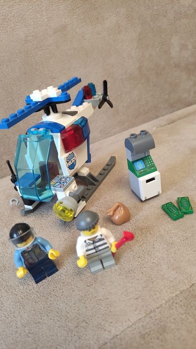 LEGO Juniors 10720 - Преследване с полицейски хеликоптер