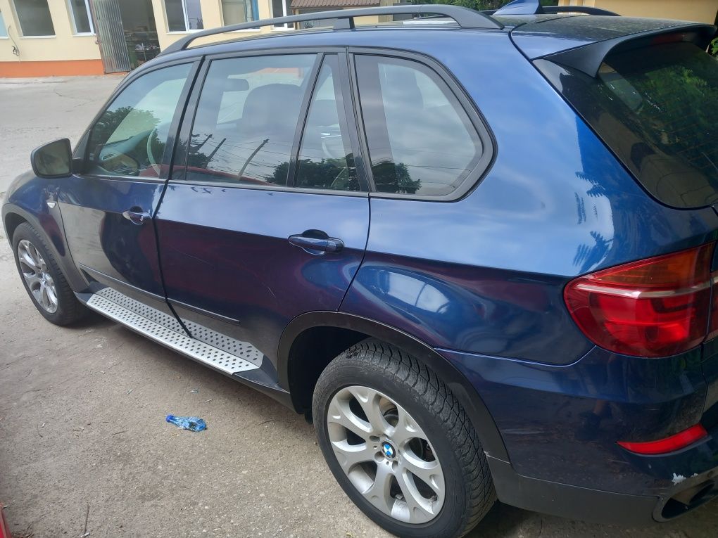 Dezmembrari dezmembrez BMW X5 E70 LCI Facelift 30d motor N57 Bucuresti