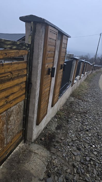 Casă / Cabană în Văsiești Moinești – Zonă foarte liniștită, teren 800