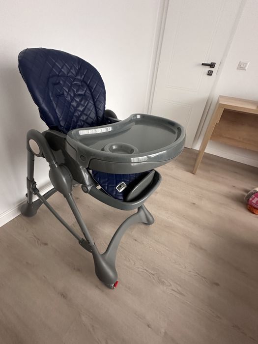 Scaun de masa  bebe Lorelli cu roti si pozitie de somn